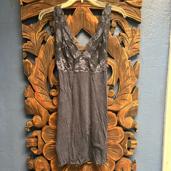 Natori Night Gown - Picture 1 of 3